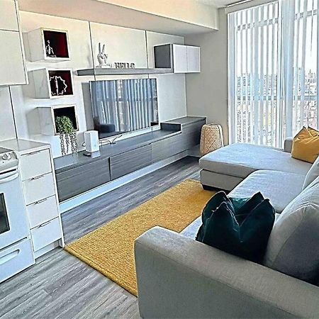 Exquisite Condos By Cn Tower- Dwtown , To Торонто Экстерьер фото