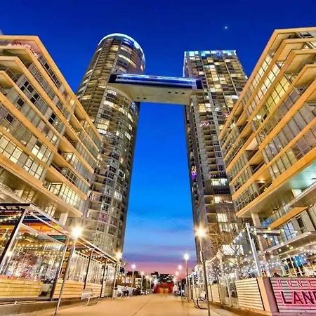 Exquisite Condos By Cn Tower- Dwtown , To Торонто Экстерьер фото